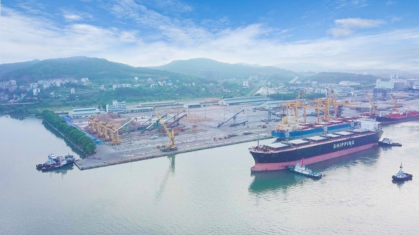 Thư mời chào giá cạnh tranh: Chào giá xe xúc lật Liu Gong, xe gạt D61, xe lu dắt tay và sửa chữa xe cuốc PC350