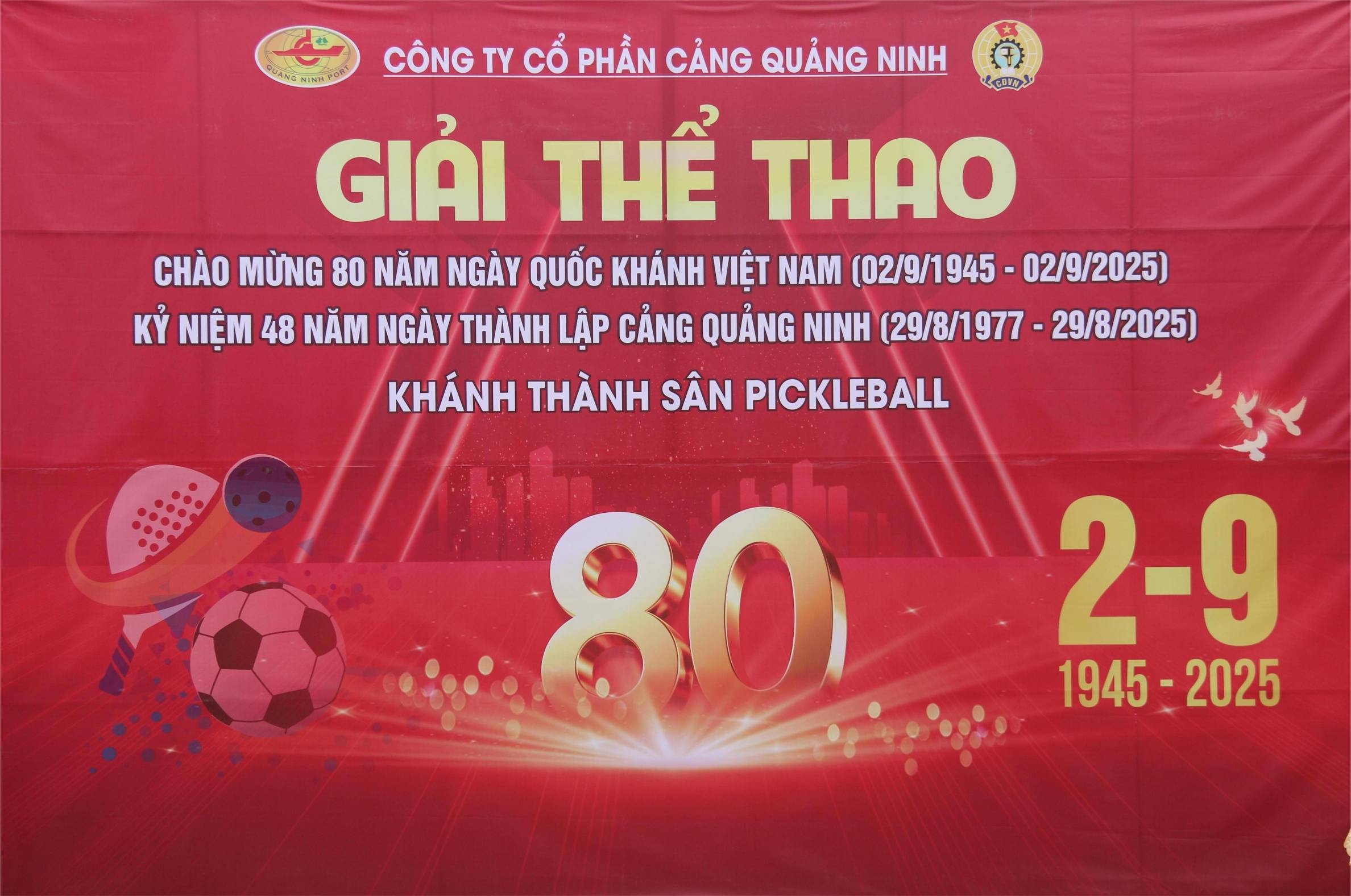 CẢNG QUẢNG NINH CHÀO MỪNG 80 NĂM QUỐC KHÁNH NƯỚC CHXHCN VIỆT NAM VÀ KỶ NIỆM 48 NĂM NGÀY THÀNH LẬP CẢNG
