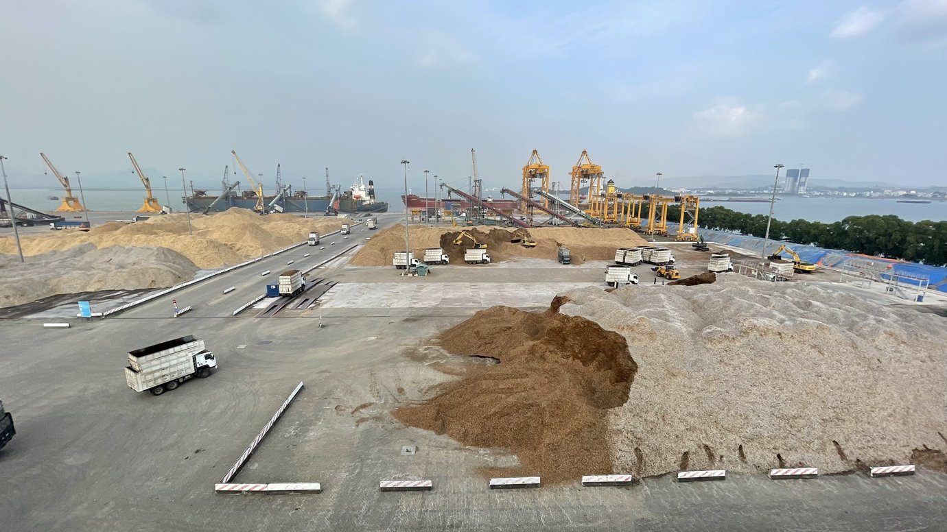 Thư mời chào giá: Gói thầu xây lắp sửa chữa 02 block 4, 5 bãi chứa hàng tại cầu 7 Cảng Cái Lân giai đoạn 2