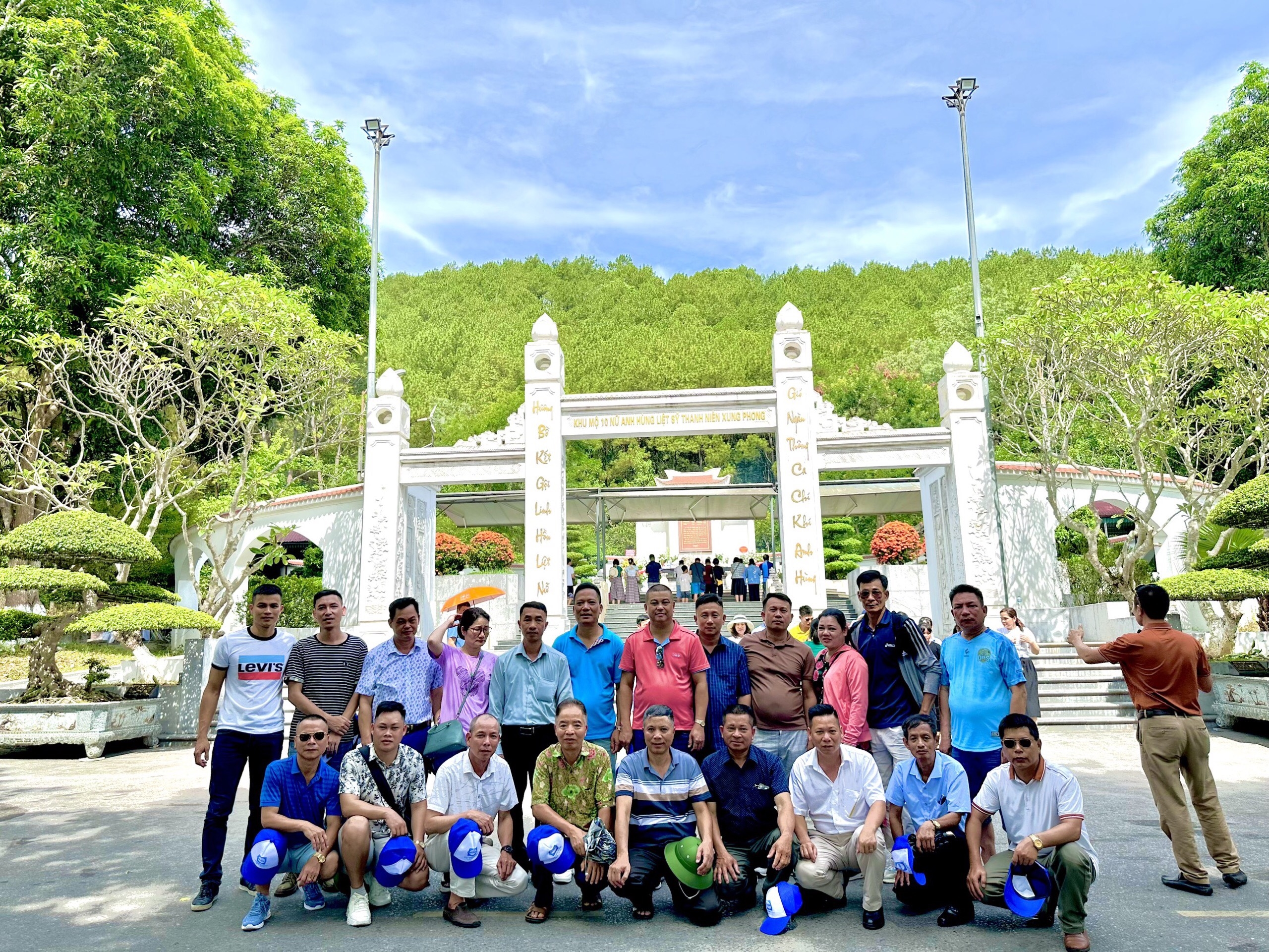 Khởi động mùa du lịch chăm lo đời sống cán bộ công nhân viên