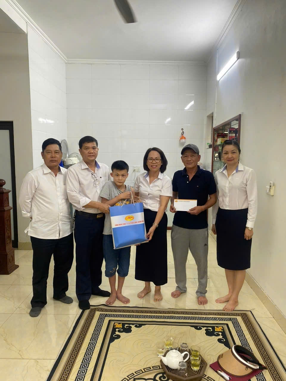 Những Tình Cảm Ấm Áp Dành Cho Trẻ Em Khuyết Tật